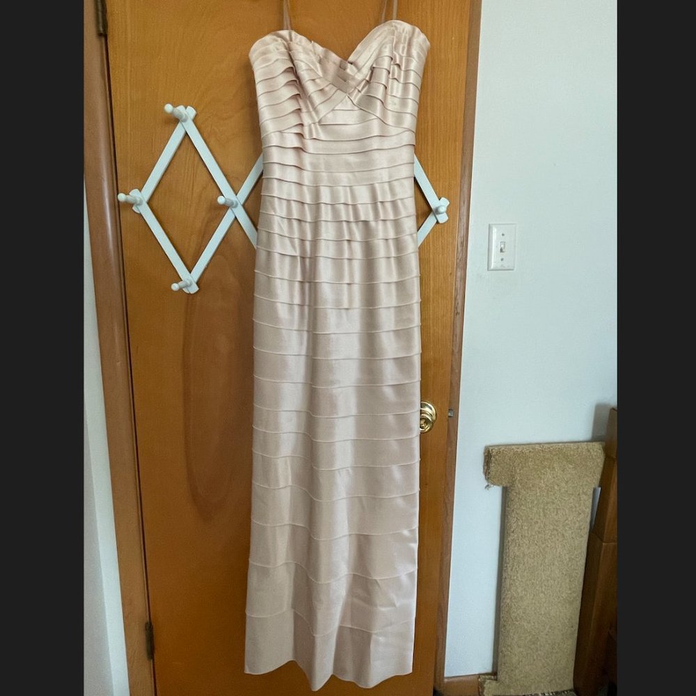 BCBG MAXAZRIA Champagne Tiered Evening Gown